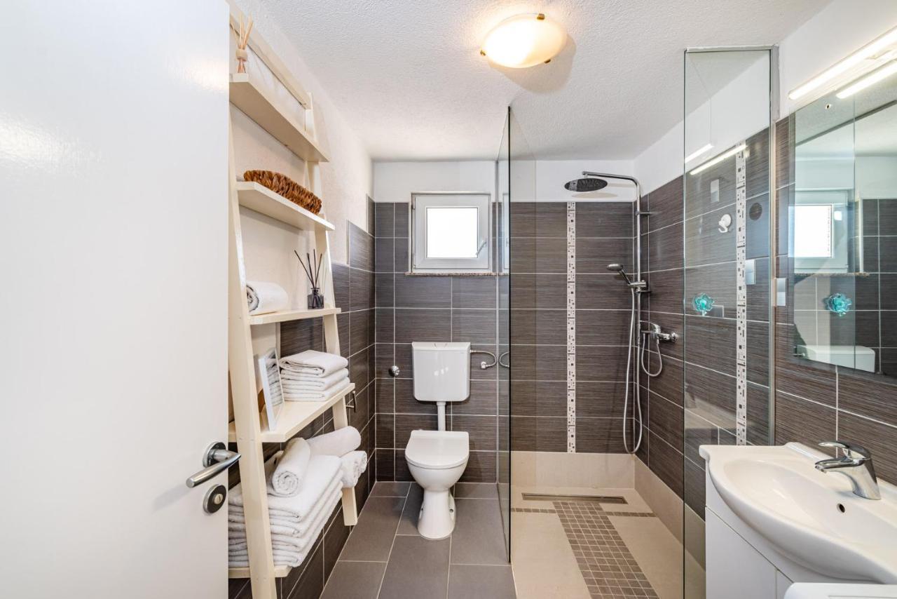 Maia Lena Appartement Jasenice  Buitenkant foto