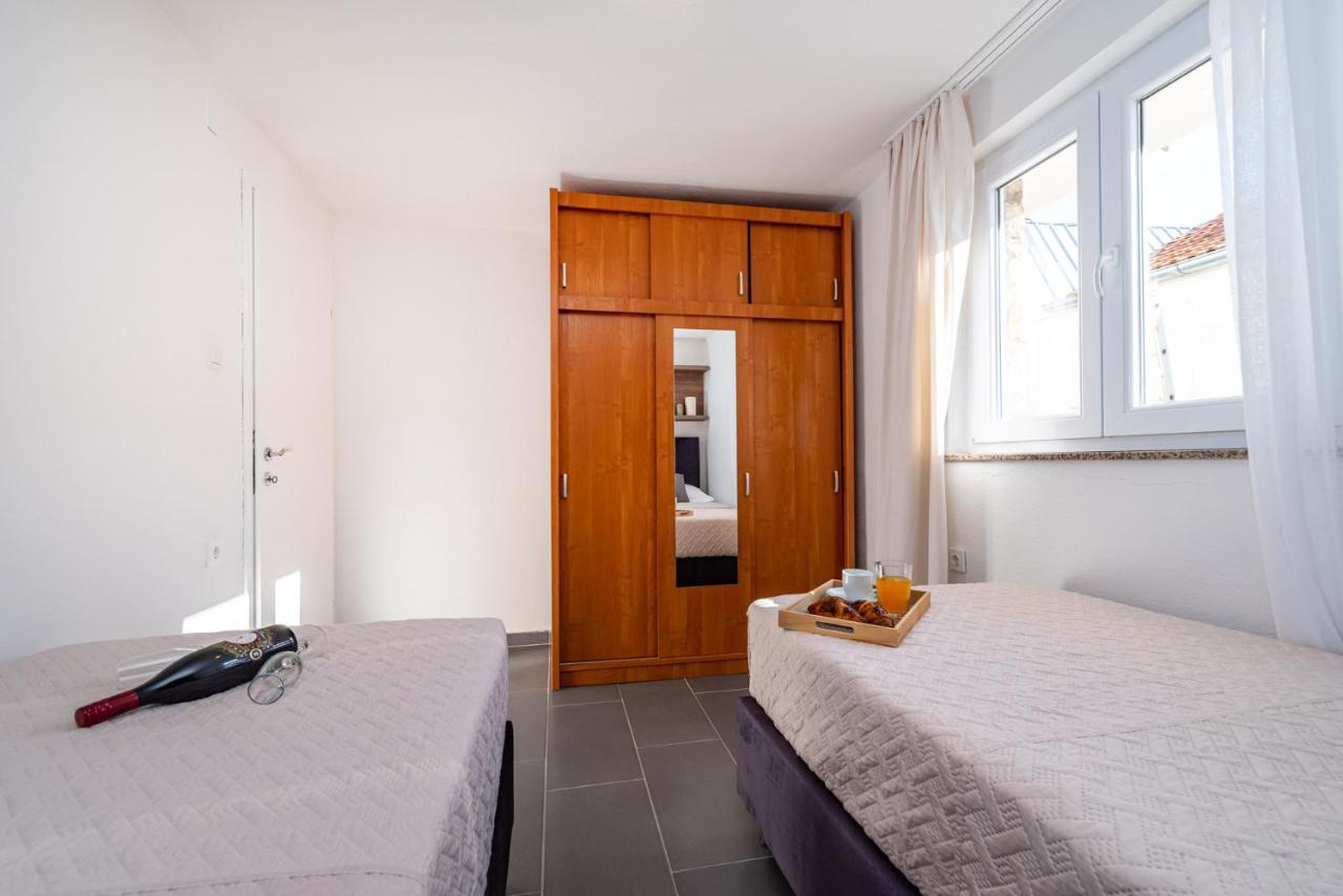 Maia Lena Appartement Jasenice  Buitenkant foto